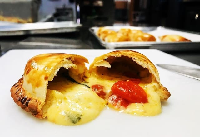 Caprese (CP).